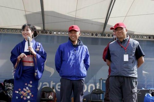 Wild Boar’s Jun Kanda and Shozi Yoneda at Japanese Festival in Melbourne prior to start.  The crowd sang an early happy birthday to Yoneda who celebrated his 60th birthday yesterday  © Teri Dodds http://www.teridodds.com